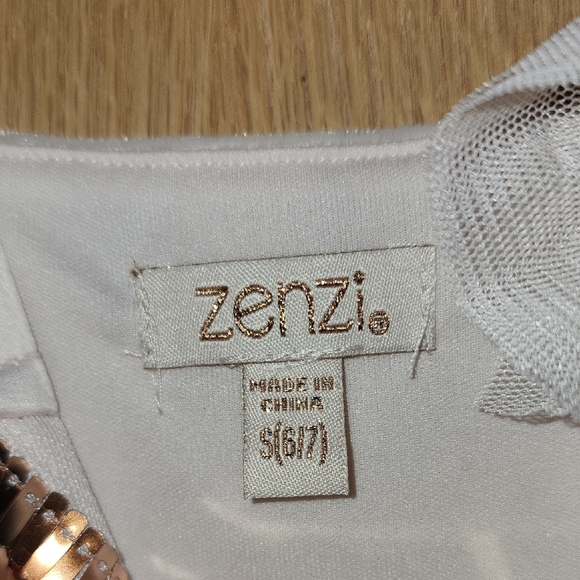 Zhenzi Kids Gold Sequin and White Tulle Dress - Picture 2 of 7